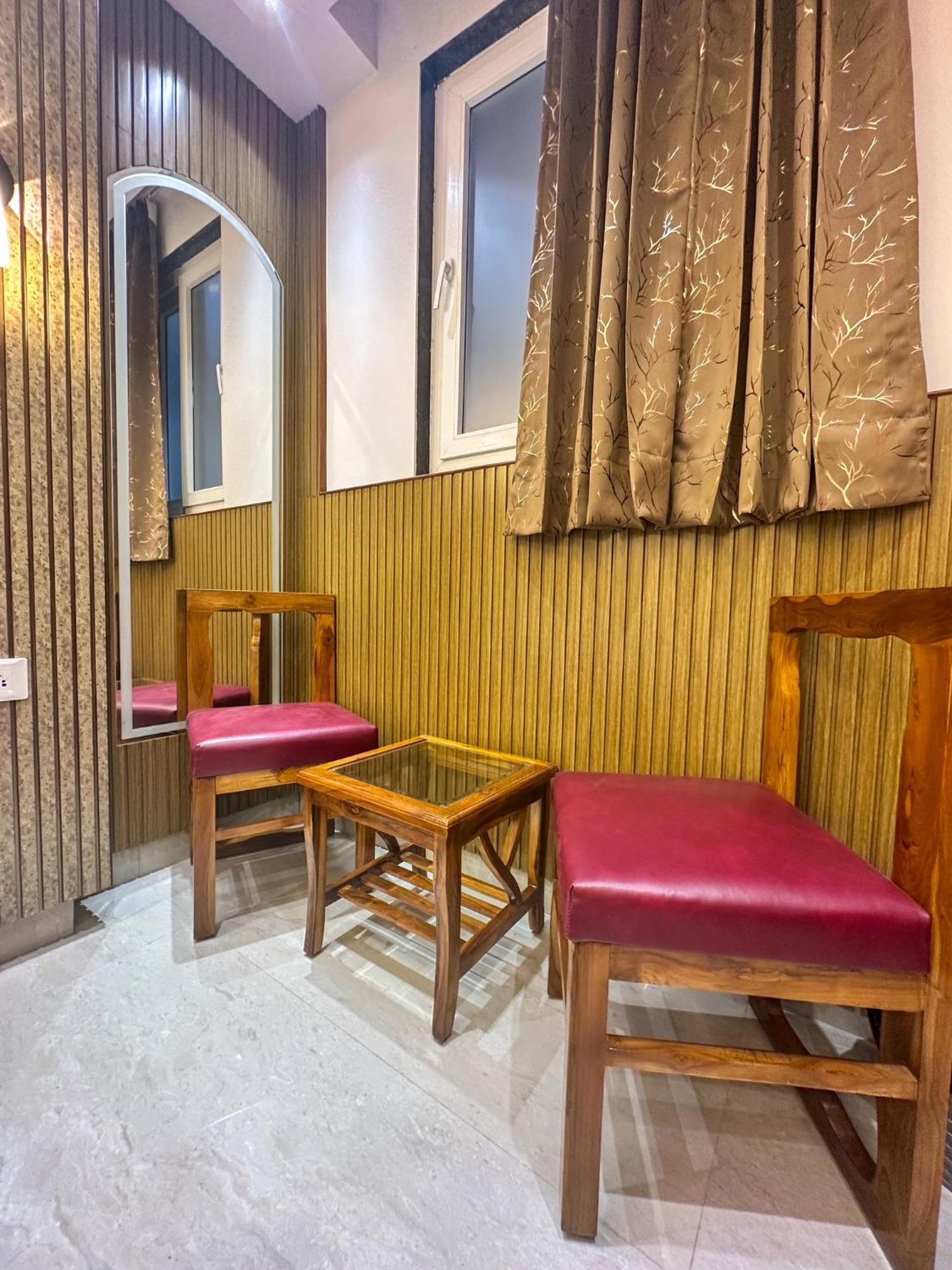 Delhi Delight Premium Bed and Breakfast Νέο Δελχί Εξωτερικό φωτογραφία